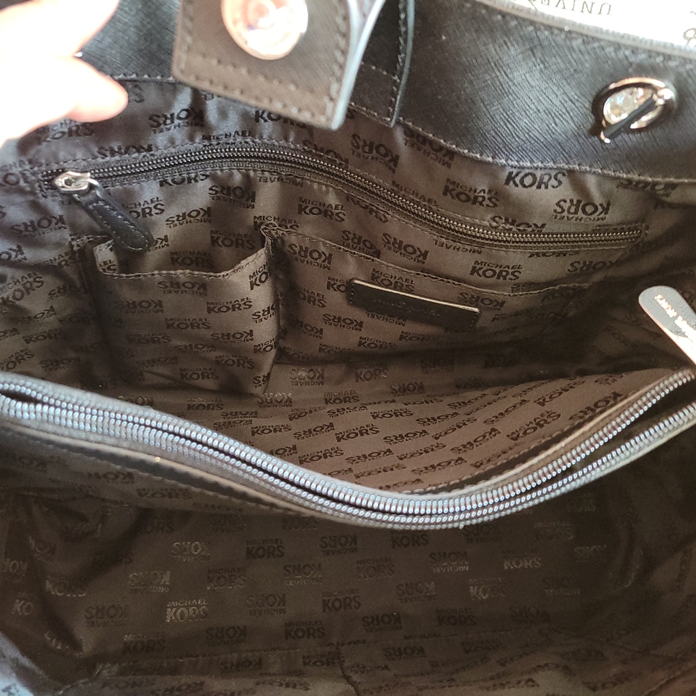 Michael Kors Black Tote/Purse with Shoulder Straps - Picture 6 of 7